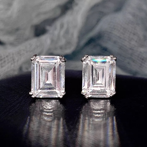 3.79Ct Emerald Cut Square Austrian Crystal VVS1 Simulated Diamond Studs Earrings - Picture 6 of 16